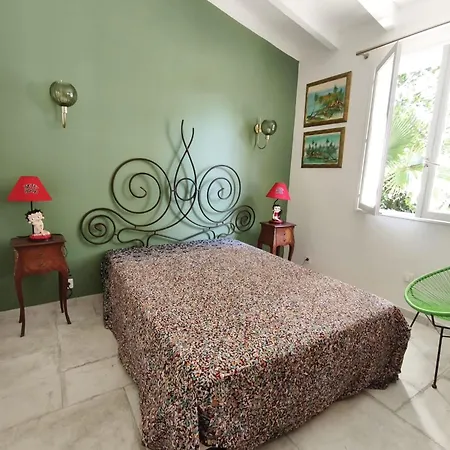 Vakantiehuis Ecological House With Solar Electricity Ajaccio (Corsica)