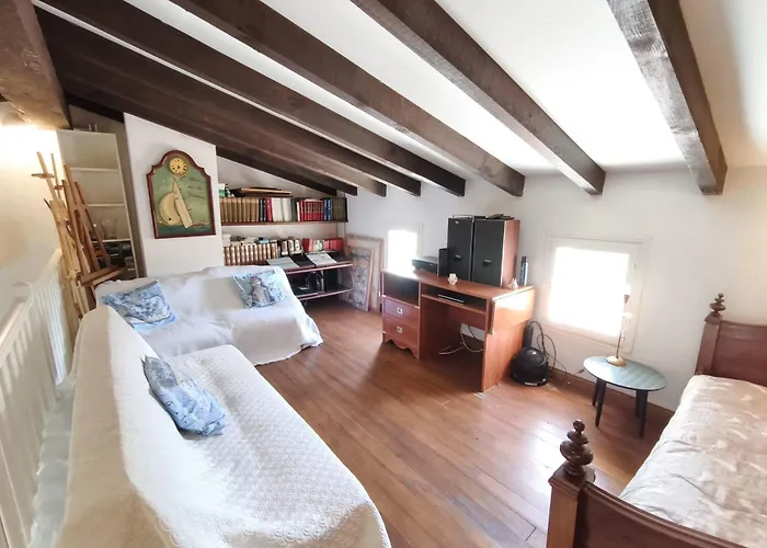 Nyaraló Ecological House With Solar Electricity *